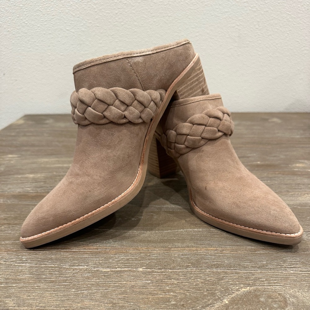 BRAND NEW - Dolce Vita 3” Miles/Clogss in sand with braid on top.